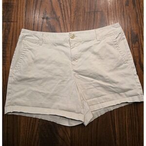 Liz Claiborne Shorts Women's‎ Size 14 KHAKI Chino  Mid-rise EUC